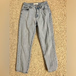 Pacsun size 25 light wash cropped mom jean